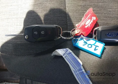 2022 Ford F-150 Xl z USA, uszkodzony, nr VIN 1FTMF1CB6NKE31828